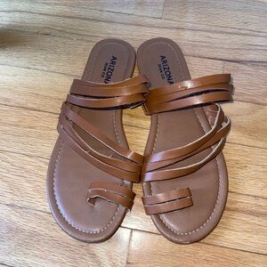 Arizona Jean Company Women's Brown Strappy Sandals